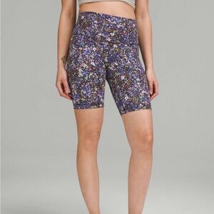 Lululemon Align High-Rise Short 8"
Flower Burst Multi
